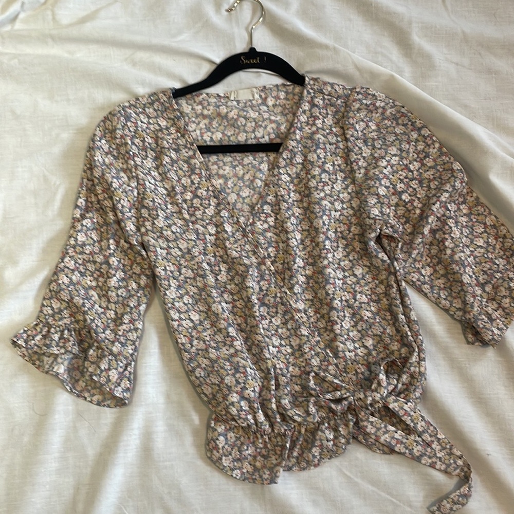 Sienna sky blouse size XS made in Vietnam